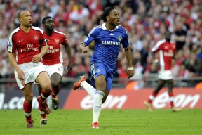 YABO-关于德罗巴回归赛场，连败首场状态亮眼，雄鹿观众沸腾！的信息